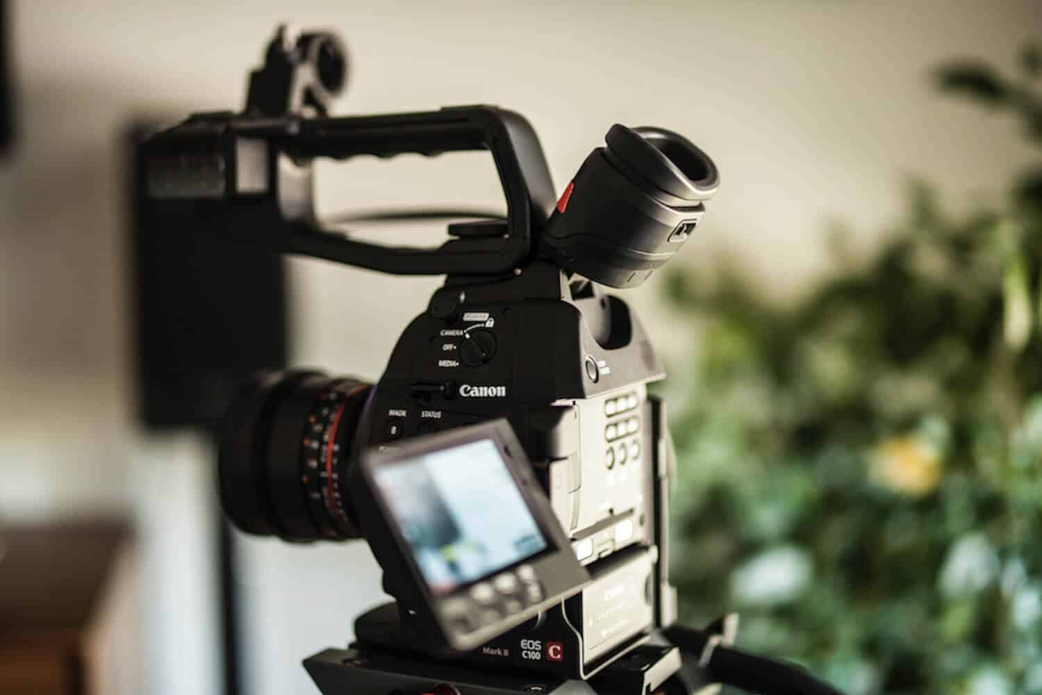 Canon C100 MKII DSLR Video Camera